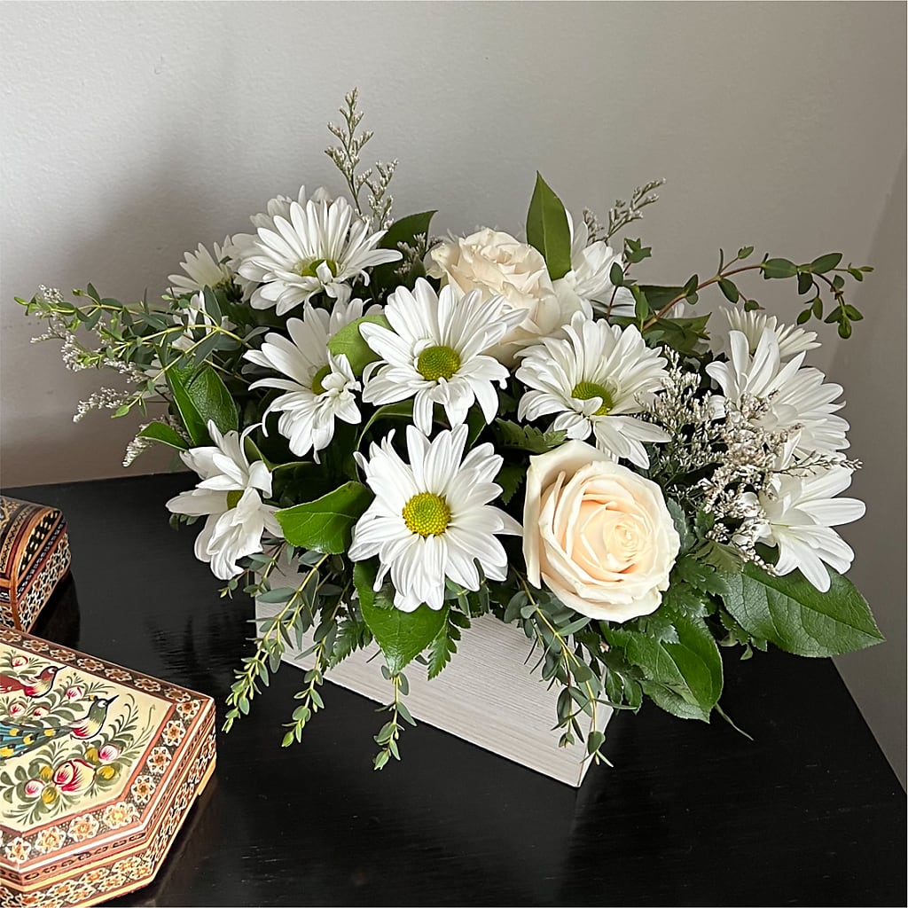 Fresh Linen Box Bouquet – Citrus Valley Florist, West Covina CA