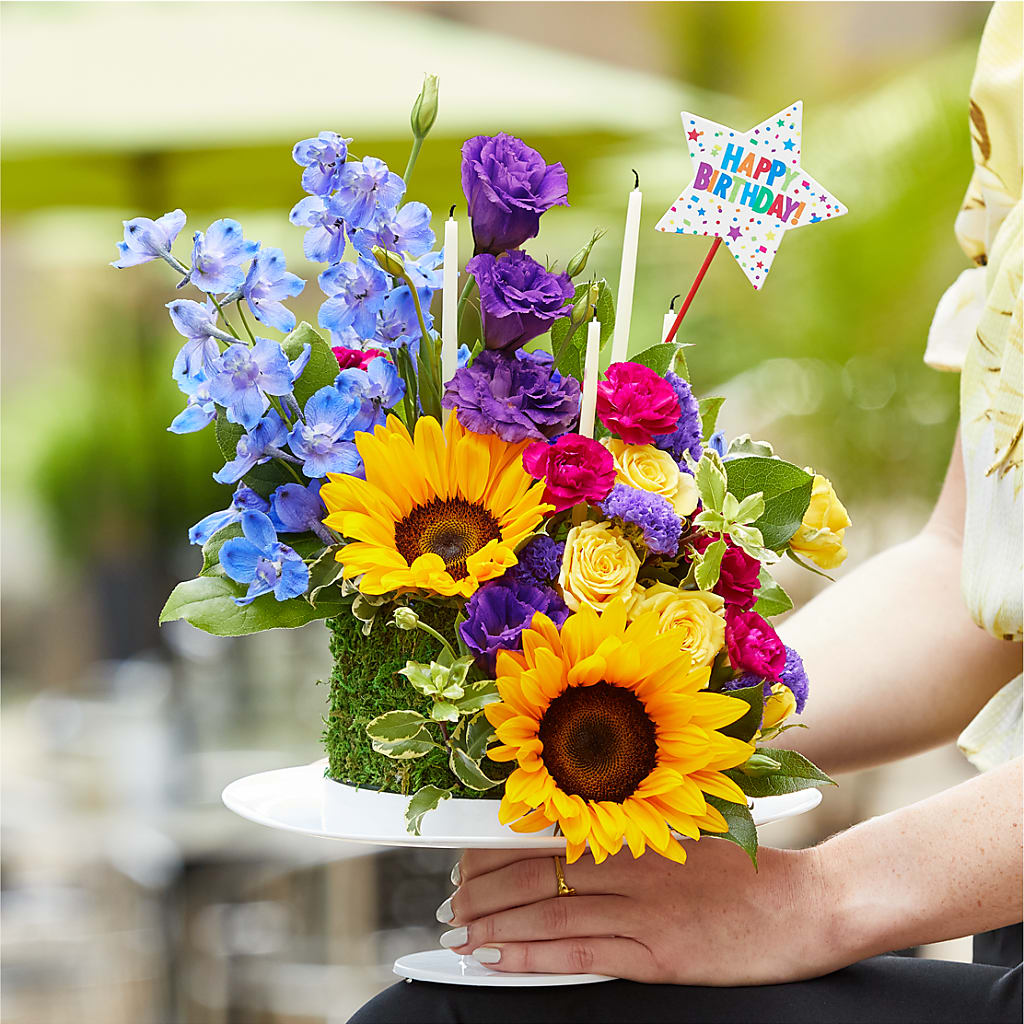 Star of the Day Floral Cake –  Citrus Valley Florist, West Covina CA